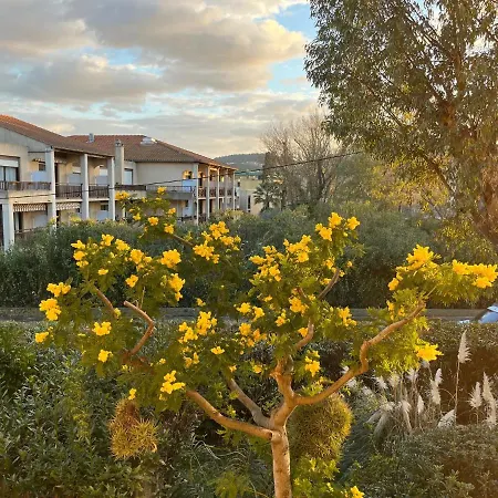 - 2 Chambres 4 Personnes Balcon Parking - Evelyne * Йер