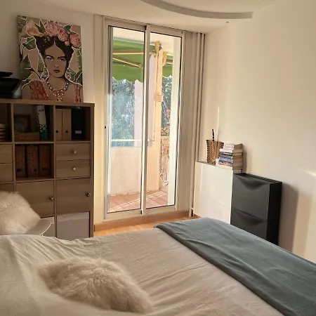 - 2 Chambres 4 Personnes Balcon Parking - Evelyne