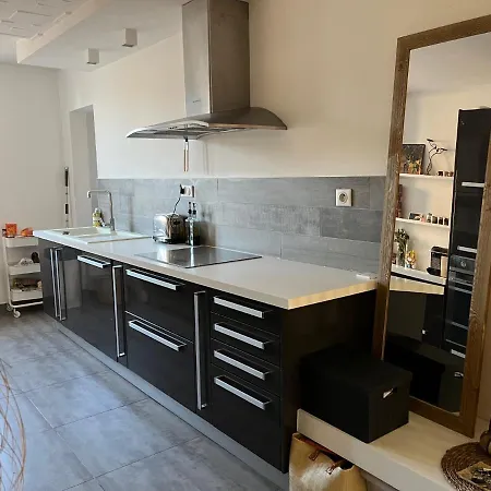 Apartment - 2 Chambres 4 Personnes Balcon Parking - Evelyne